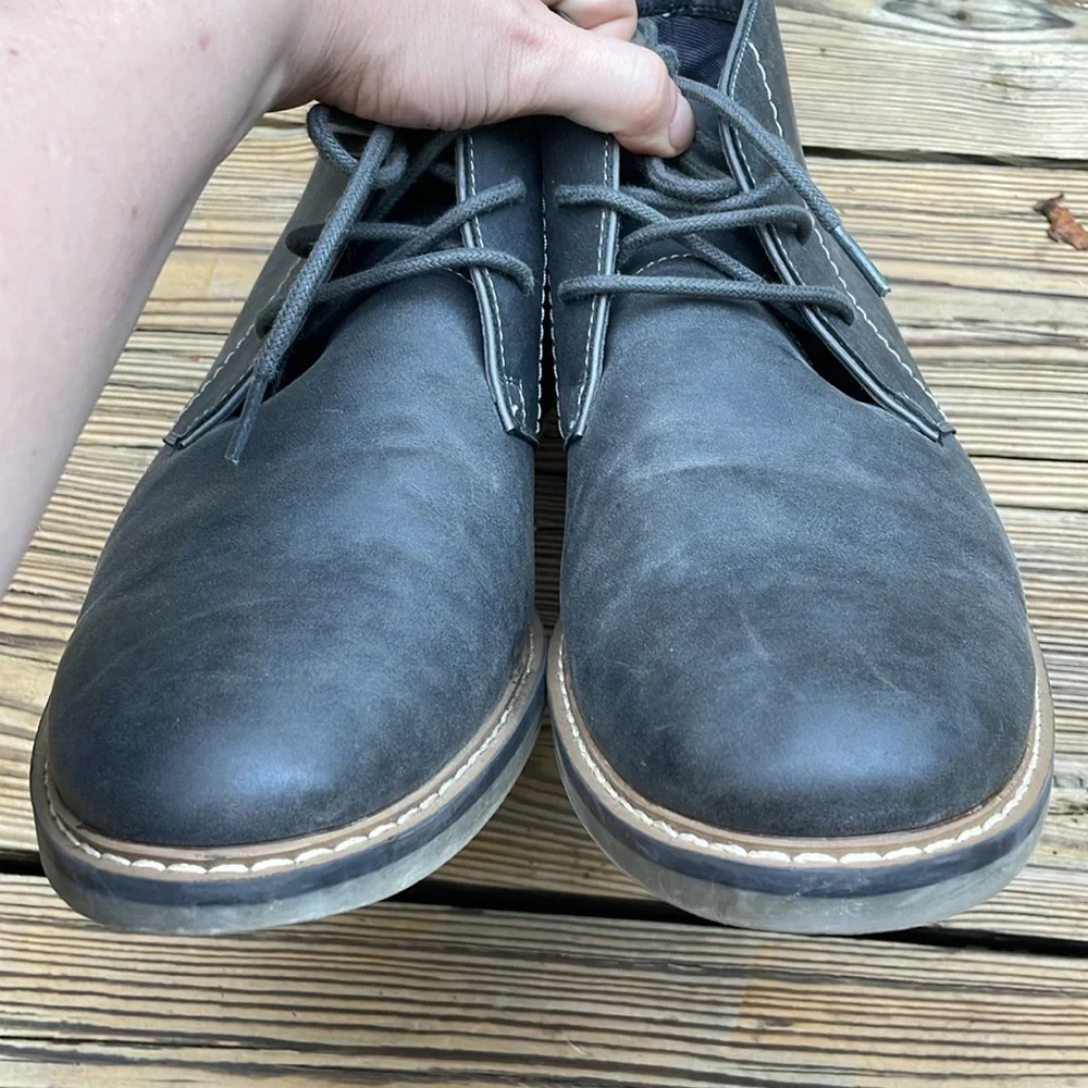 Arizona Dutton Lace-up Chukka Boots